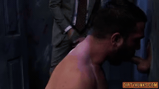 Amateur Muscle Hunk Joins Queer Threeway for Intense Facial Finish