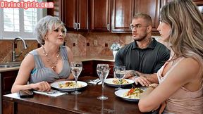 Big-titted MILF pounded by stunningTS