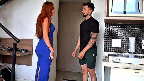 Beatiful Redhead Brazilian Girl Can't Pay Delivery With Money So She Pay With Hard Sex