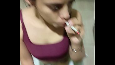 Vecina Infiel - Dónde está su marido??