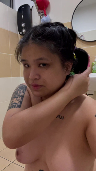 Chubby bbw Asian with pigtails