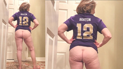 Sporty GILF