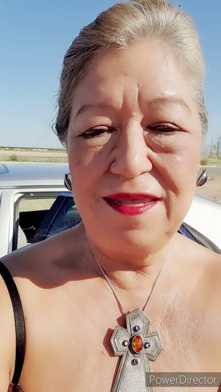 Watering the desert with my hairy pussy pee! Mature woman
