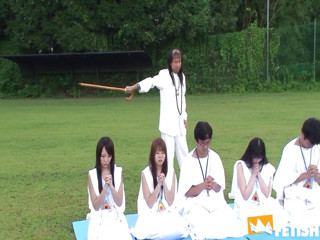Group of Japanese Girls Blow Few Guys and Get Their Cunts Licked Before Pissing