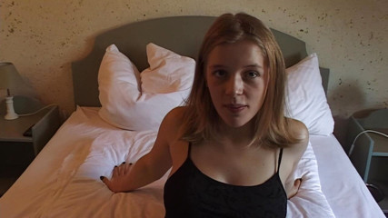 sweet teen her beautiful body i want to fuck him hard