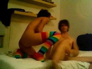 gets-fucked-in-dorm