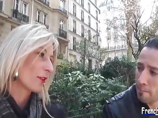 baiser une salope blonde sur internet
