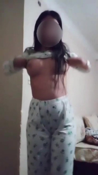 Amira model arab
