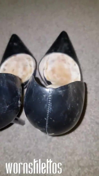 stained shoes ?cum