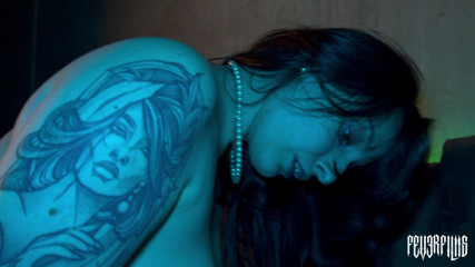 She Takes Charge with a Hot Sitting in Facesitting Scene