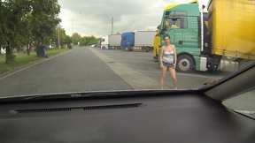 ”Real HOE Picked up Between Trucks & Get Paid for Sex”
