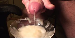 Extreme Cum Eating