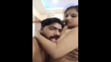 Bistar Par Patni Ne Pati Ko Diya Zabardast Blowjob
