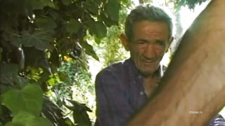 Blond nastolatka z dużymi cyckami Luna Lombardi zerżnięta analnie przez Rocco Siffredi, Franco Roccaforte i Silvio Evangelista