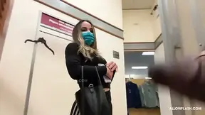 Hot Latina goes wild seeing black rod