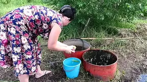 A mature bbw slams with a cucumber in nature outside the city in public places Her natural boobs and gorgeous booty blend in with the natural landscape