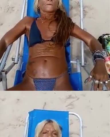 Coroa feia na praia