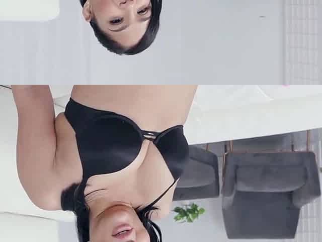 Hot Ebony Screwed By A Big Cock And Got A Facial