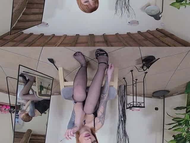 Sexy Babe Miss Venere Showing off Her Pantyhosed Feet