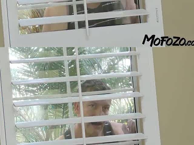 MOFOZO.com - eighteen Year Old Oriental Is Screwing With Her Neighbour