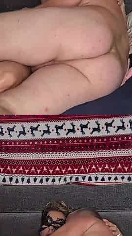 Real Homemade Fucking and Masturbation with a Huge Dildo in MILFs Horny Vagina
