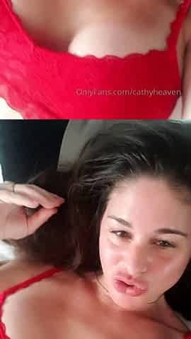 Big boob babe masturbating