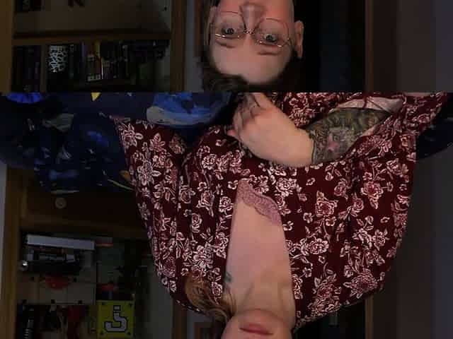 Close up pussy solo dildoing