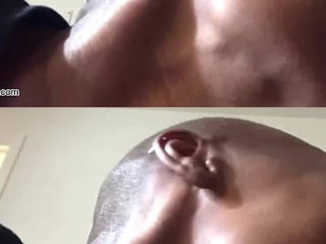 Slurping on the Twat close up