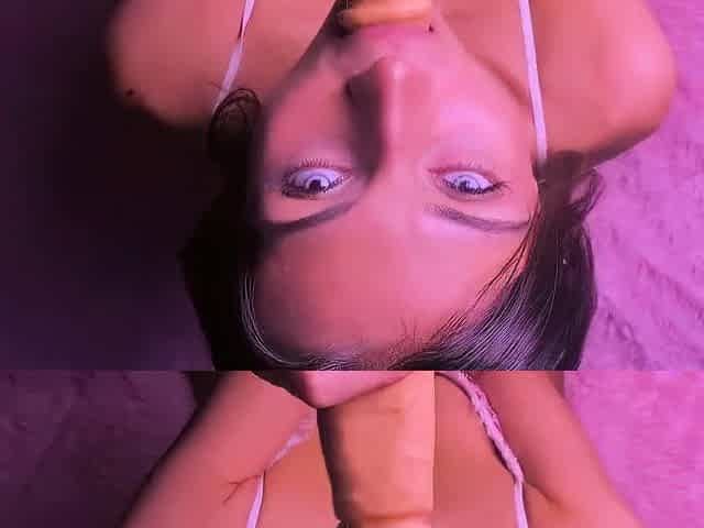 Amateur Blond Give Nice POV Blowjob