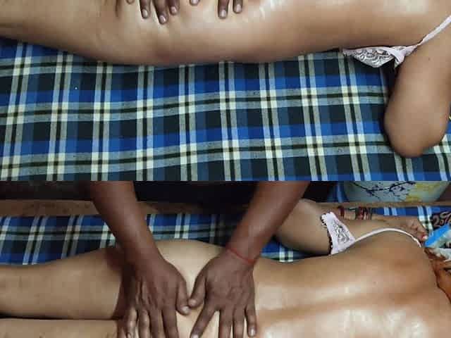The Stepsister of the Desi Village Enjoyed the Massage of the Vagina