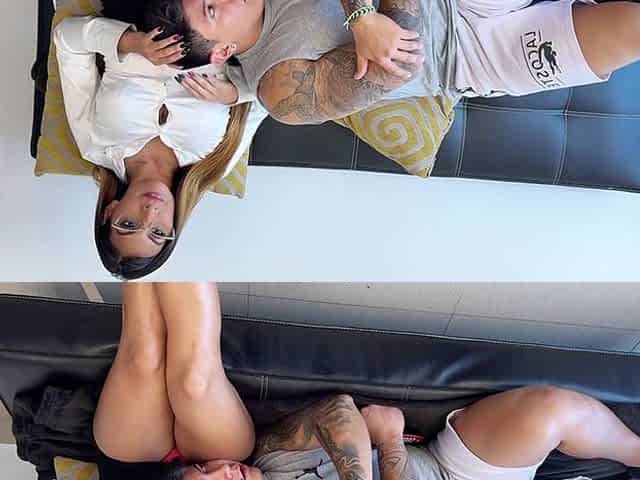 Juicy Pussy Licking! I Surprise My Stepmom by Eating Her Pussy While I'm on Her Lap