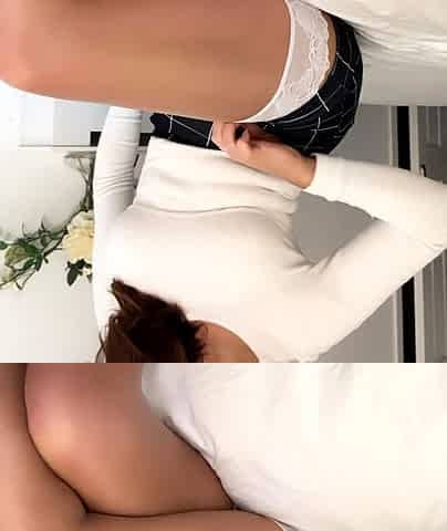 Amateur Webcam Chick Masturbates On Webcam More at