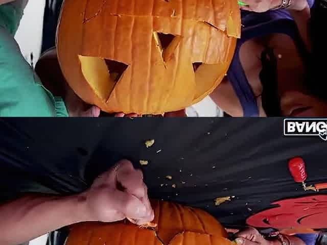 Halloween pumpkin carving day