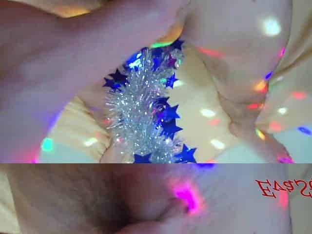 Recent year's sex of Santa Claus with squirt and creampie