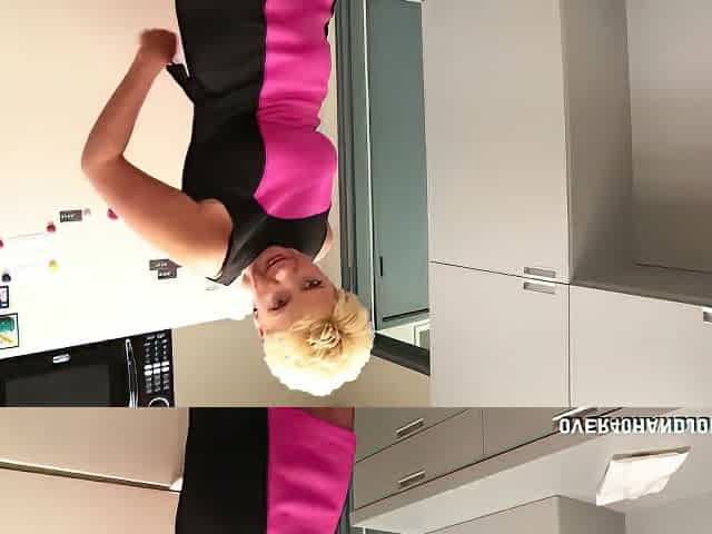 Stepmoms Handjob Delight