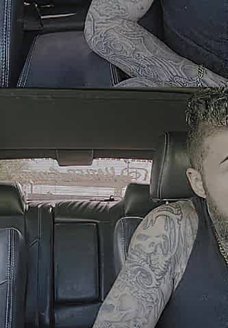 Masturbating In Public- I Came So Hard