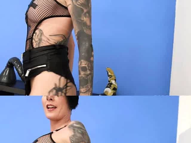 Big boobed amateur toying and fisting herself