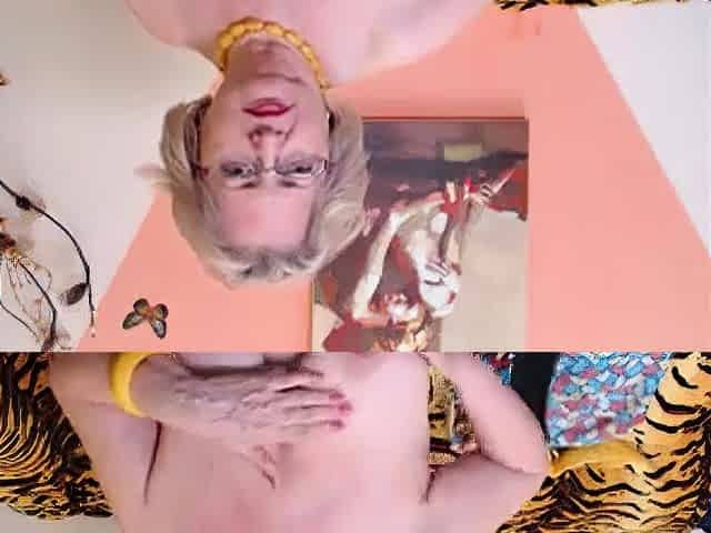 PAWG granny model on webcam knows how to do her job 69084