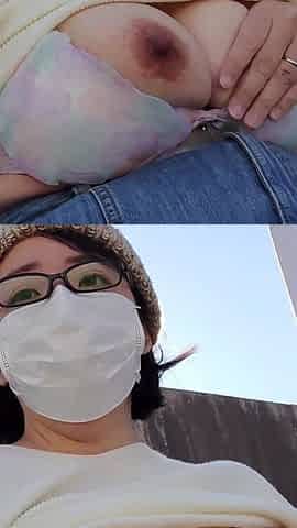 Married Woman Masturbates Boldly in an Outdoor Parking Lot