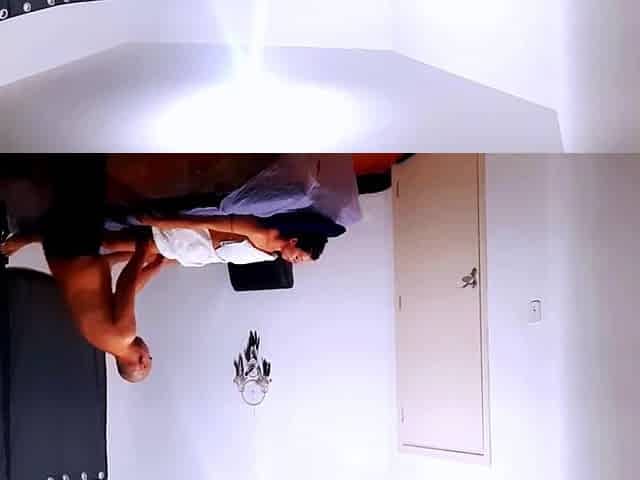 Client seduces masseur in the massage room.