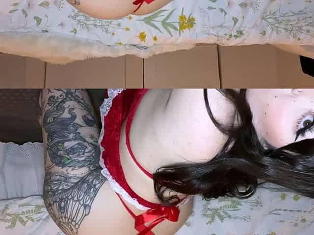 Big ass babe exposes her big boobs