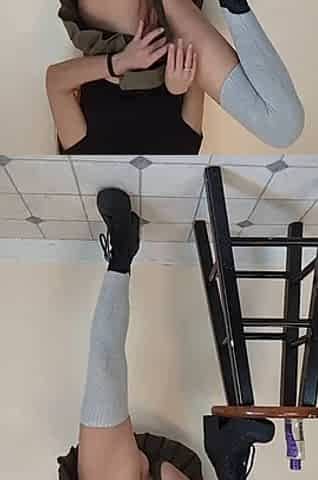 redhead milf loves pussy fisting