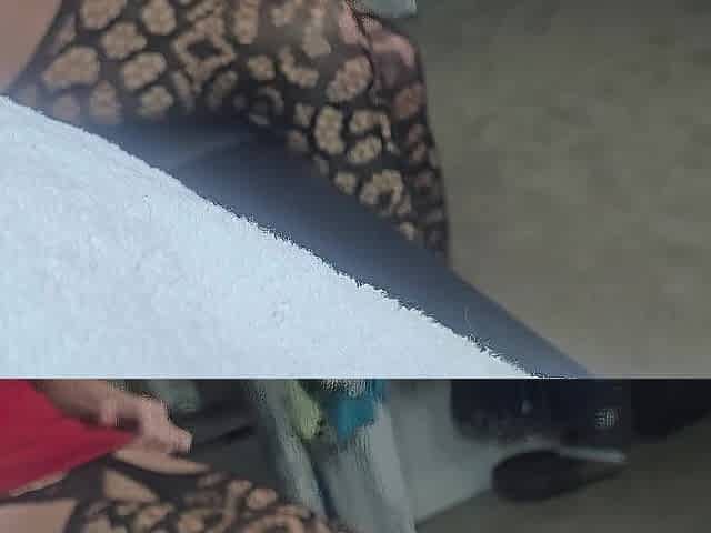 A smutty massage on the massage table.