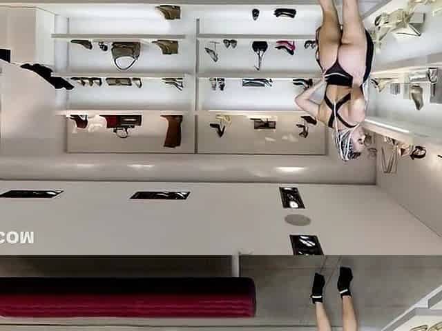 Latin Queen - Exotic Adult Movie Public Amateur Unbelievable , Watch It