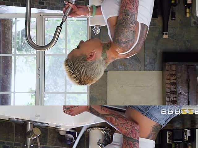 No ass is as good as the ass of a dirty tattooed girl Bella Bellz
