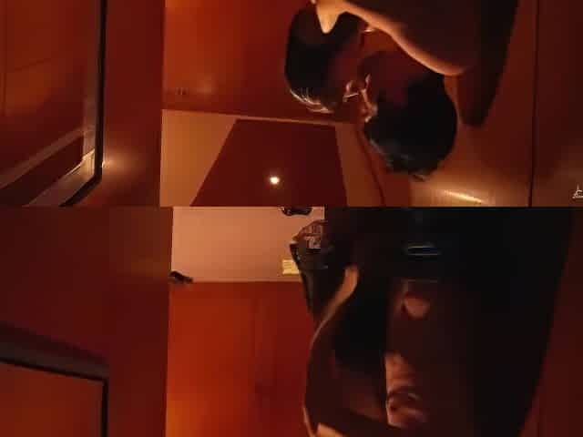 04429,SEX of a woman with a big dick