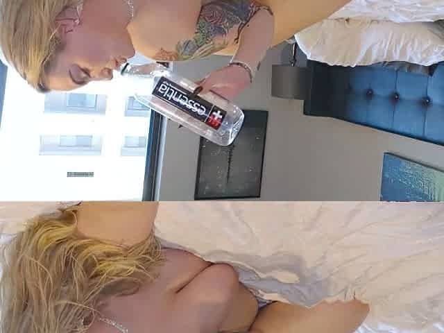 Australian BBW with big boobs gives blowjob
