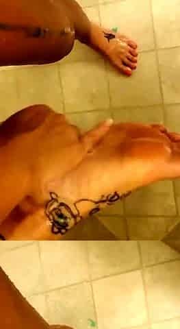 fetish babes fisting each other close up at home