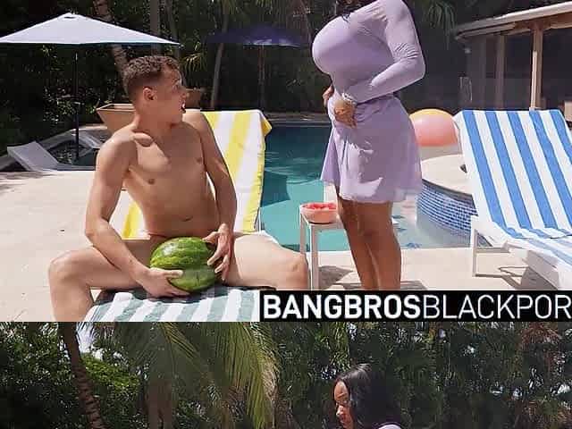 Tiamaria Watermelon Titty Bang Turns Hard BBC - Ebony Porn