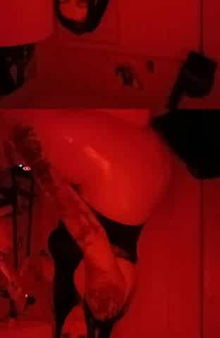 Baby Oil All Over My Curvy Tatted Body